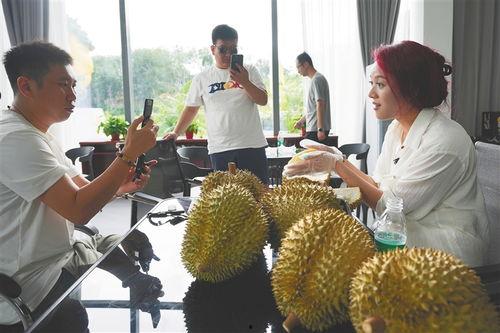 国产榴莲畸形视频在线观看,在线视频带你一探究竟